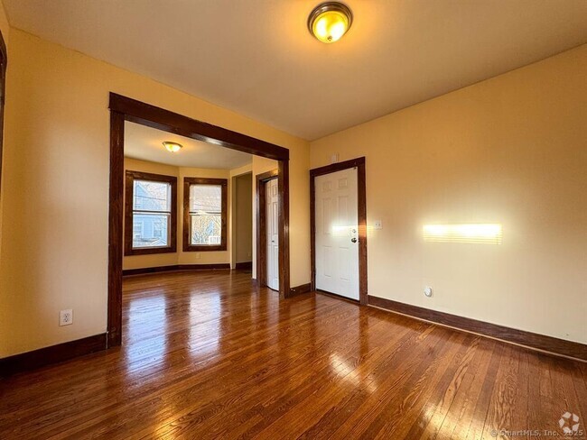 Building Photo - 455 Huntington St Unit 2 Rental