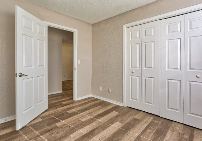 Photo - 419 S 27th St Unit 403