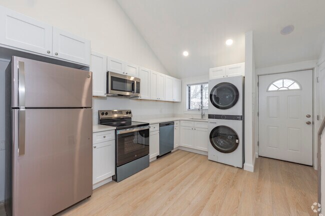 1BD, 1BA - 852 SF - Kitchen