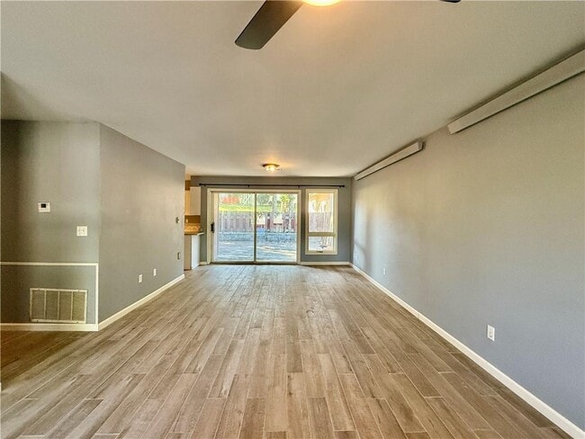 Photo - 11 Mellor Ln