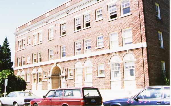 Cascadia Apartments - Cascadia Apartments