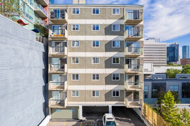 Photo - Amantea Tower