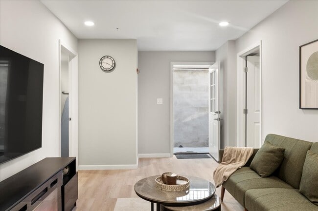 Photo - 1506 Mississippi Ave SE