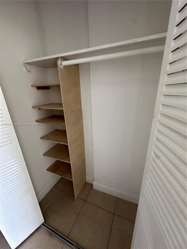 Photo - 16465 NE 22nd Ave Unit 204