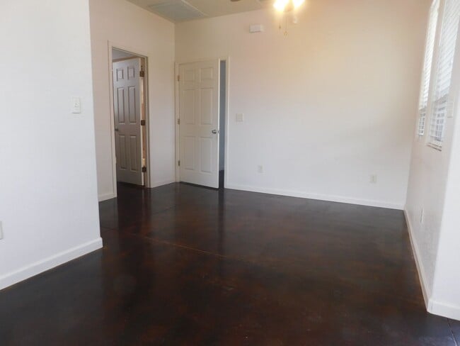 Photo - 1325 Cedar Ave Unit 2