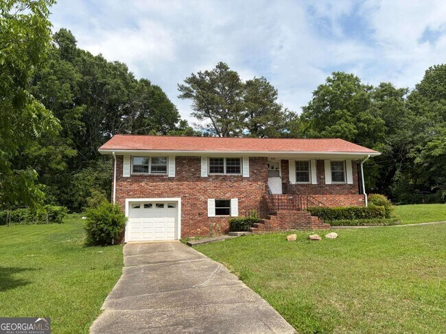Building Photo - 322 West Ave