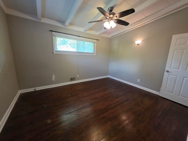 Photo - 3659 Ashwood Dr SE