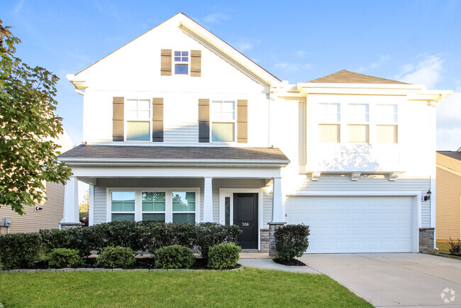 Building Photo - Charming Three-Bedroom Rental