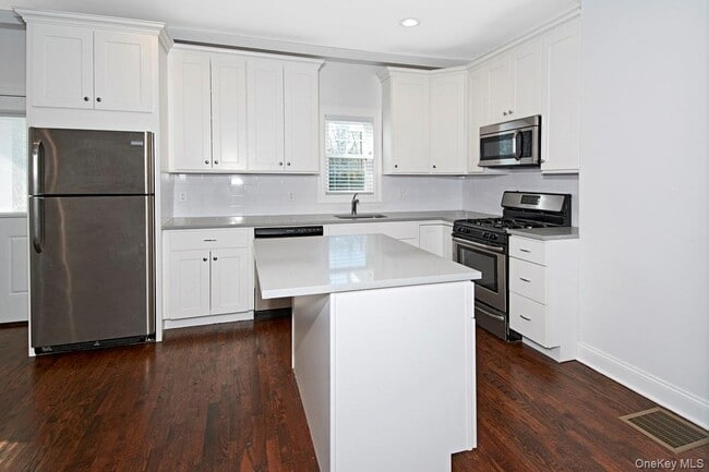 Photo - 195 Purchase St Unit 1