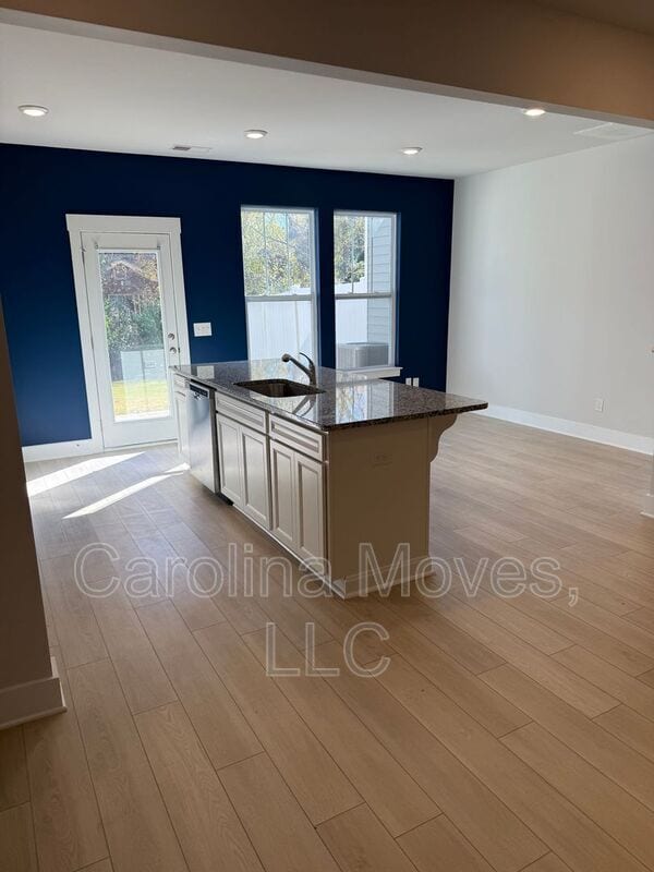 Photo - 1067 Millison Pl