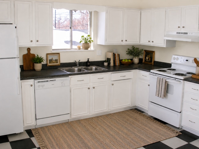 Photo - Bright & Spacious 2-Bedroom Residence Across from Berkeley Park Unidad 4730
