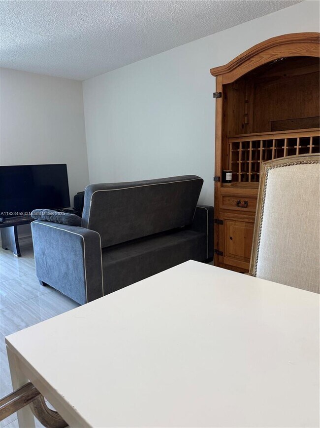 Photo - 17570 Atlantic Blvd Unit 405