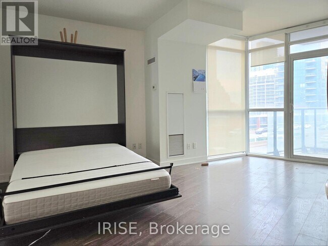 Photo - 169 Fort York Blvd Unité 710