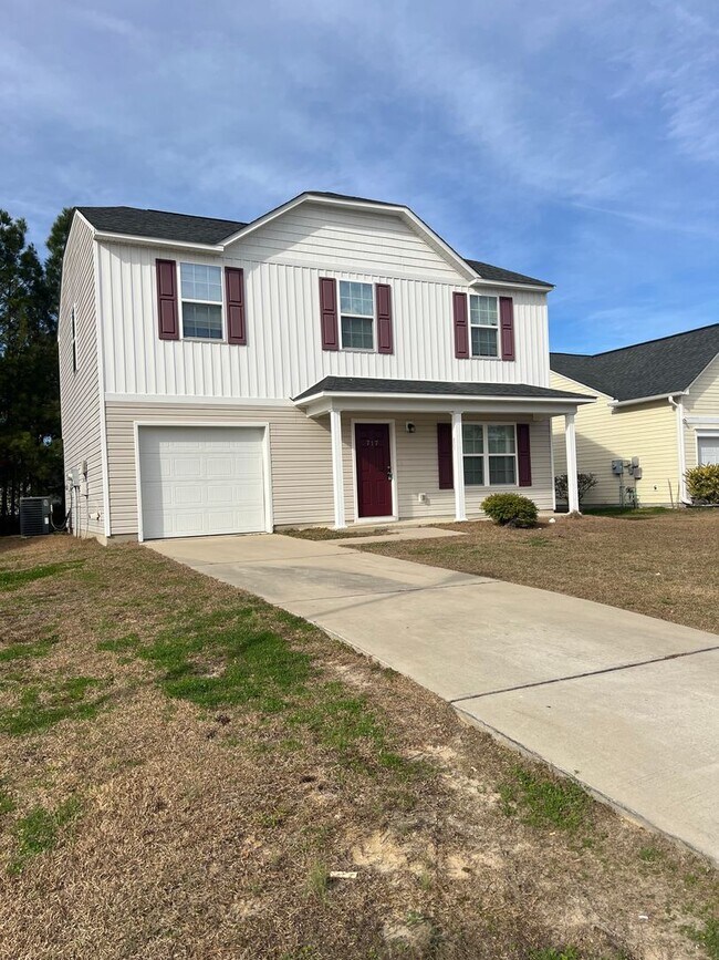 Photo - 3 bedroom, 2.5 bath home in Longs!