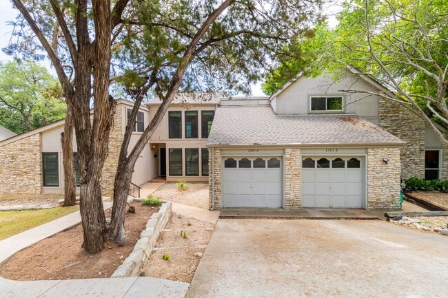 Building Photo - Charming 3 bed 2 bath Home in NW Austin!
