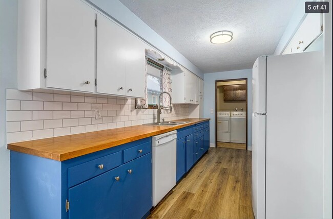 Photo - 606 E 35th Ave