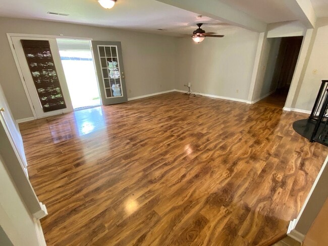 Photo - 3 bed/2 bath Beautiful 1-Level Home + Finished Basement! in PRIME BROOKHAVEN LOCATION!