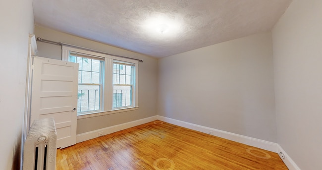 8A Forest St