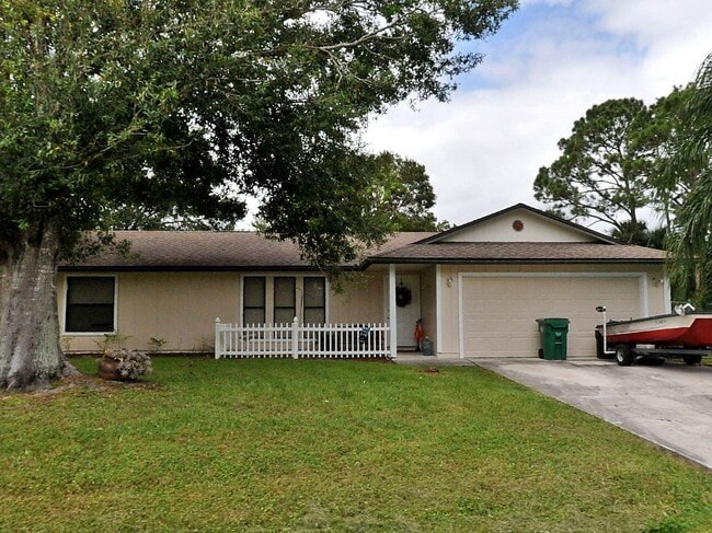 Photo - 2180 SW Pamona St House