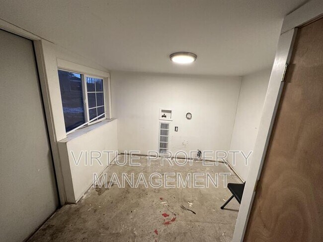Photo - 1544 3rd St