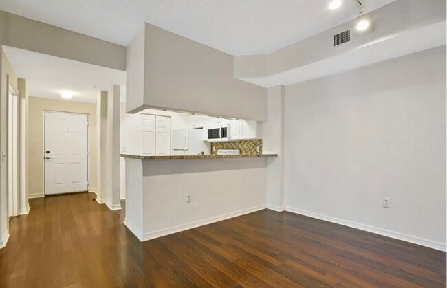 Photo - 2812 Grande Pky Unit 105