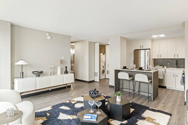 Photo - 2112 W Ogden Ave