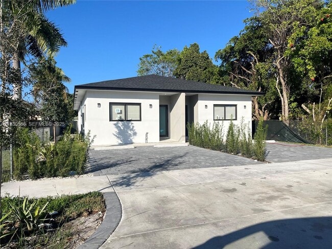 Photo - 119 NW 5th Ave