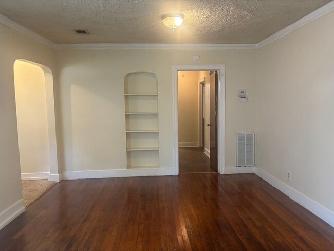 Photo - 177 W Santa Clair St