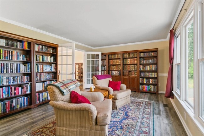 Photo - 1106 Showalter Rd