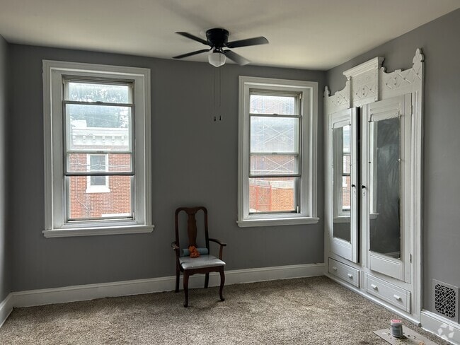 Building Photo - 3558 Joyce St Rental