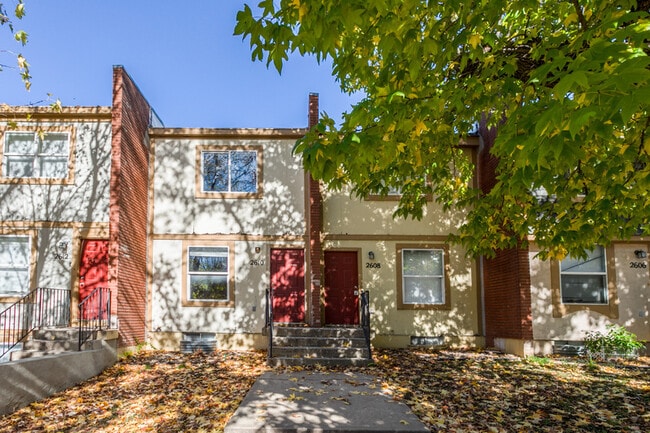 Building Photo - 2420 Delavan Ave Rental