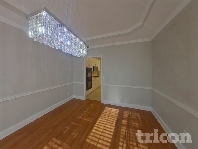 Photo - 275 Lawrence Pl