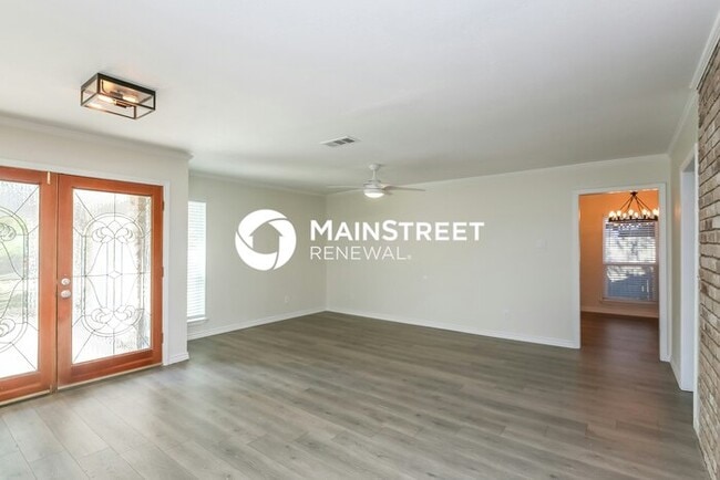 Photo - 3 Bedroom Pet-Friendly Home in Dallas, TX ...