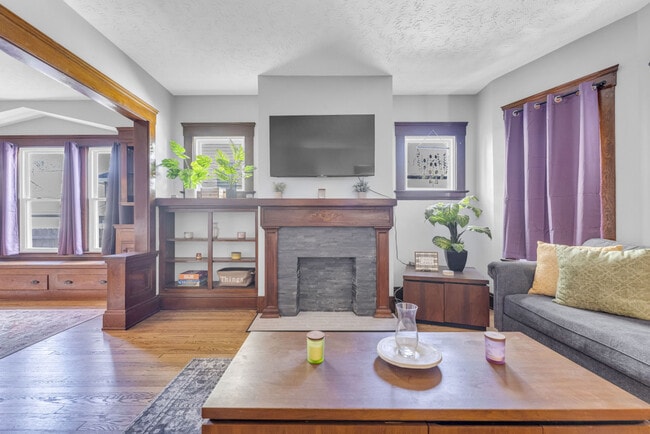 Photo - 2638 E 126th St Unidad ID1067881P