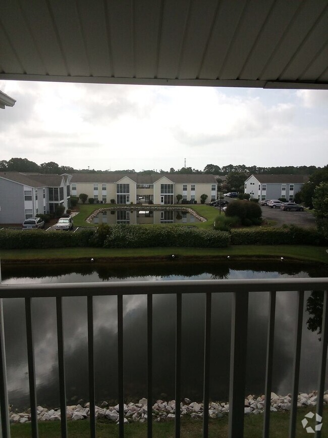 Building Photo - 2268L Essex Dr Rental