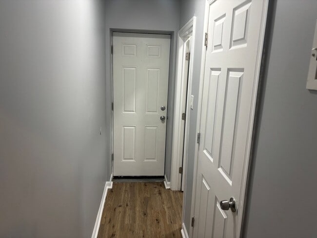 Photo - 954 N 50th St
