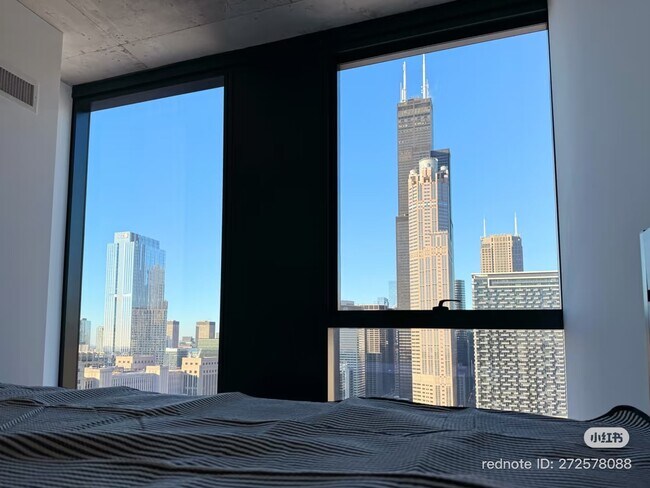 Photo - 234 W Polk St Unit 2906