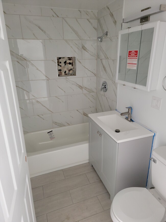 Photo - 1834 S Mansfield Ave