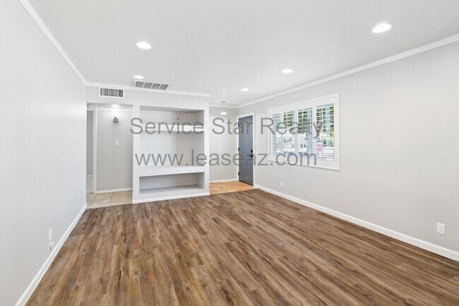 Photo - 6916 E Windsor Ave
