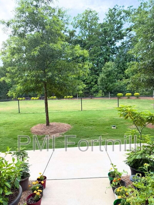 Photo - 246 Russell Br Ln