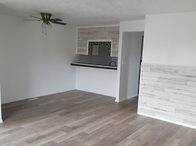 Photo - 4267 Drowfield Dr