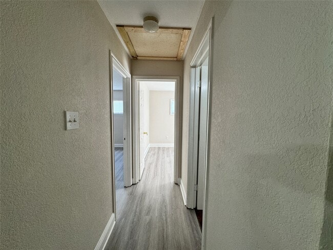 Photo - 827 Becker St