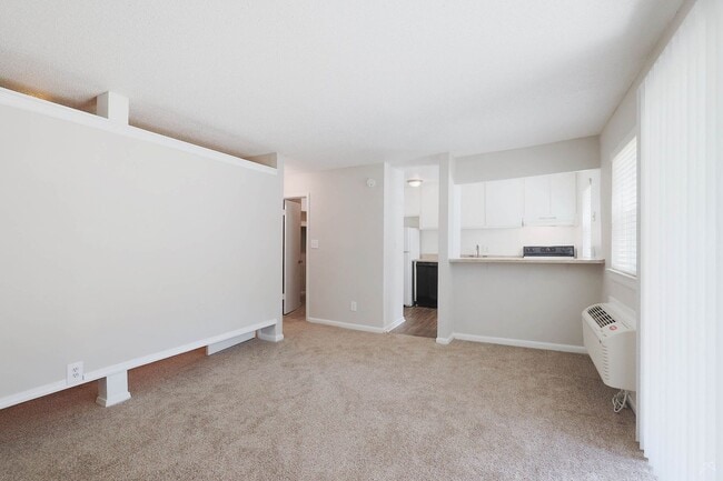 Photo - Hampton Hall Apartments