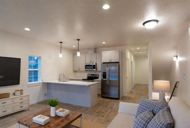 Photo - 7979 W 2nd St