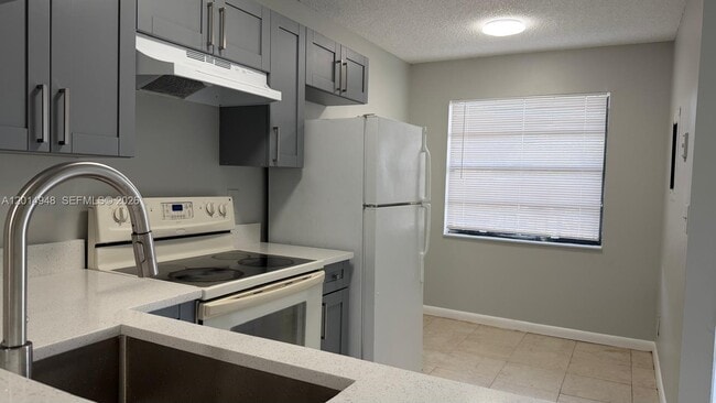 Photo - 4010 Lakeside Dr Unidad 4010