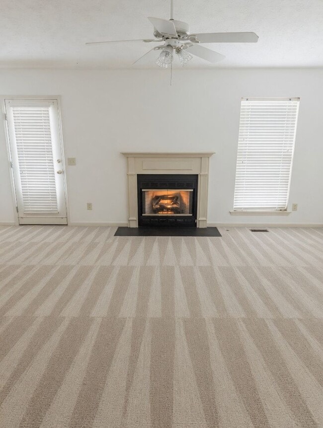 Photo - Spacious and beautiful Hendersonville home