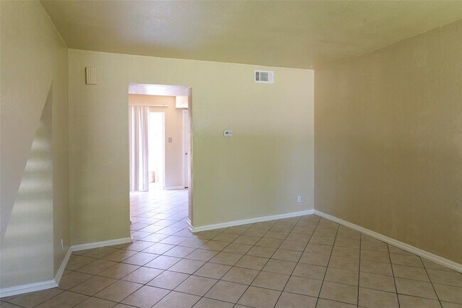 Photo - 8809 Dawnridge Cir