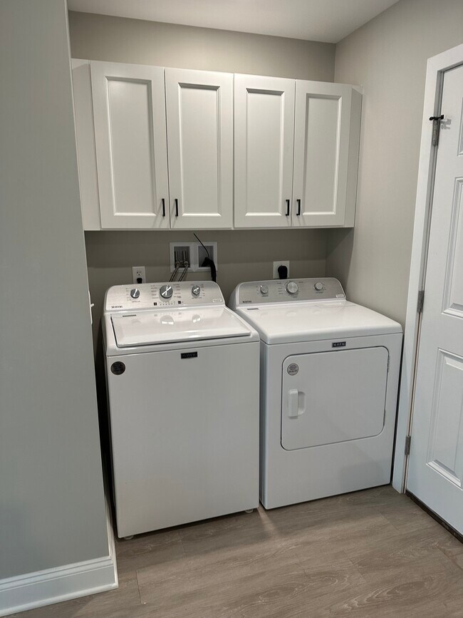 Photo - 4285 Hollywood Blvd Unit 1