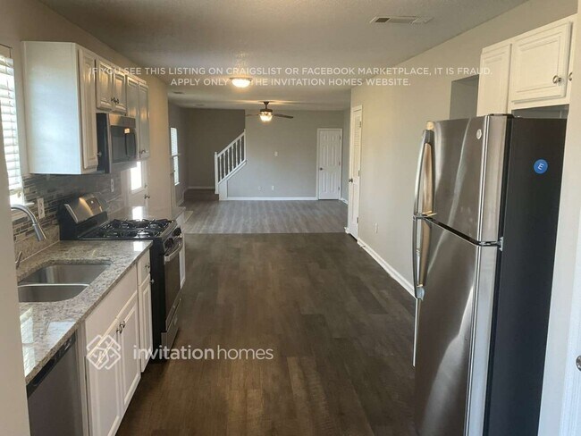 Photo - 6813 Fireside Ln