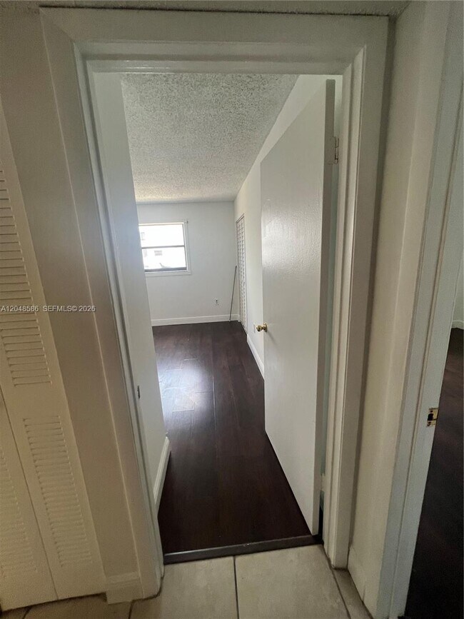 8145 NW 7th St Unit 405